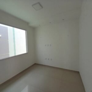 casa renato parente prox a praca (9)